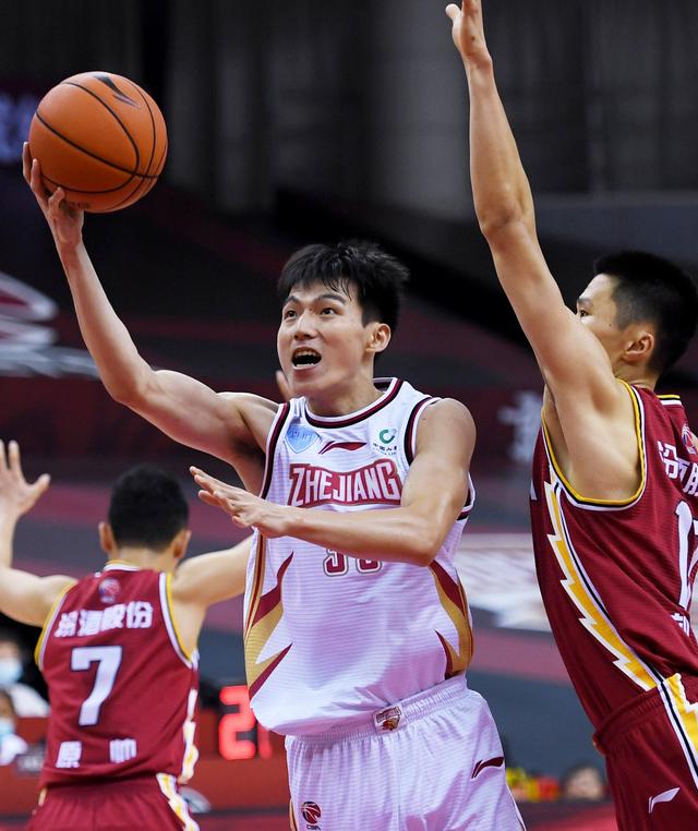 篮球联赛最新进展:浙江男篮逐渐发力崭露头角的简单介绍 篮球联赛最新进展:浙江男篮逐渐发力崭露头角的简单介绍
