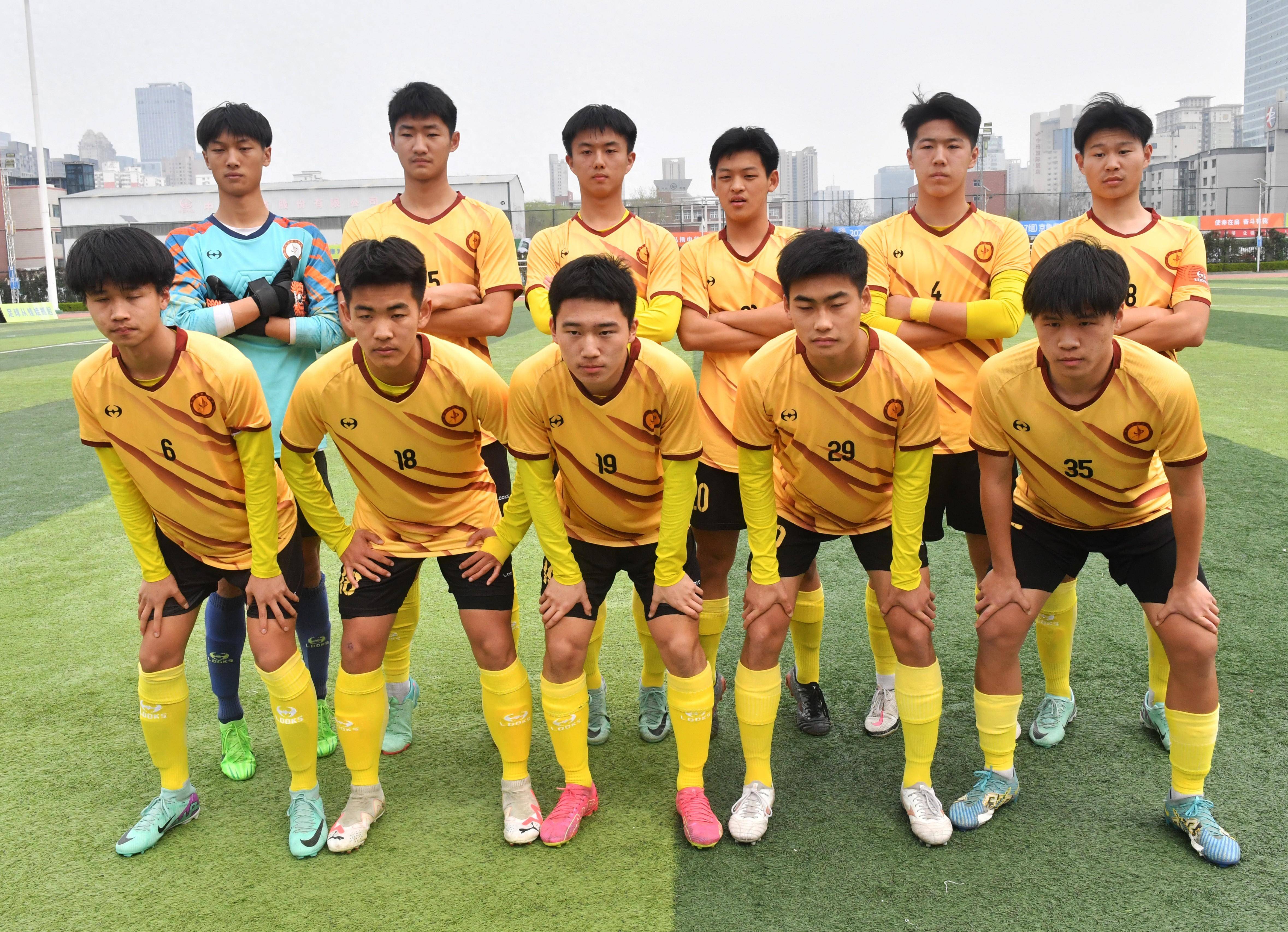 马赛全力争胜,惜败于对手 马赛全力争胜,惜败于对手