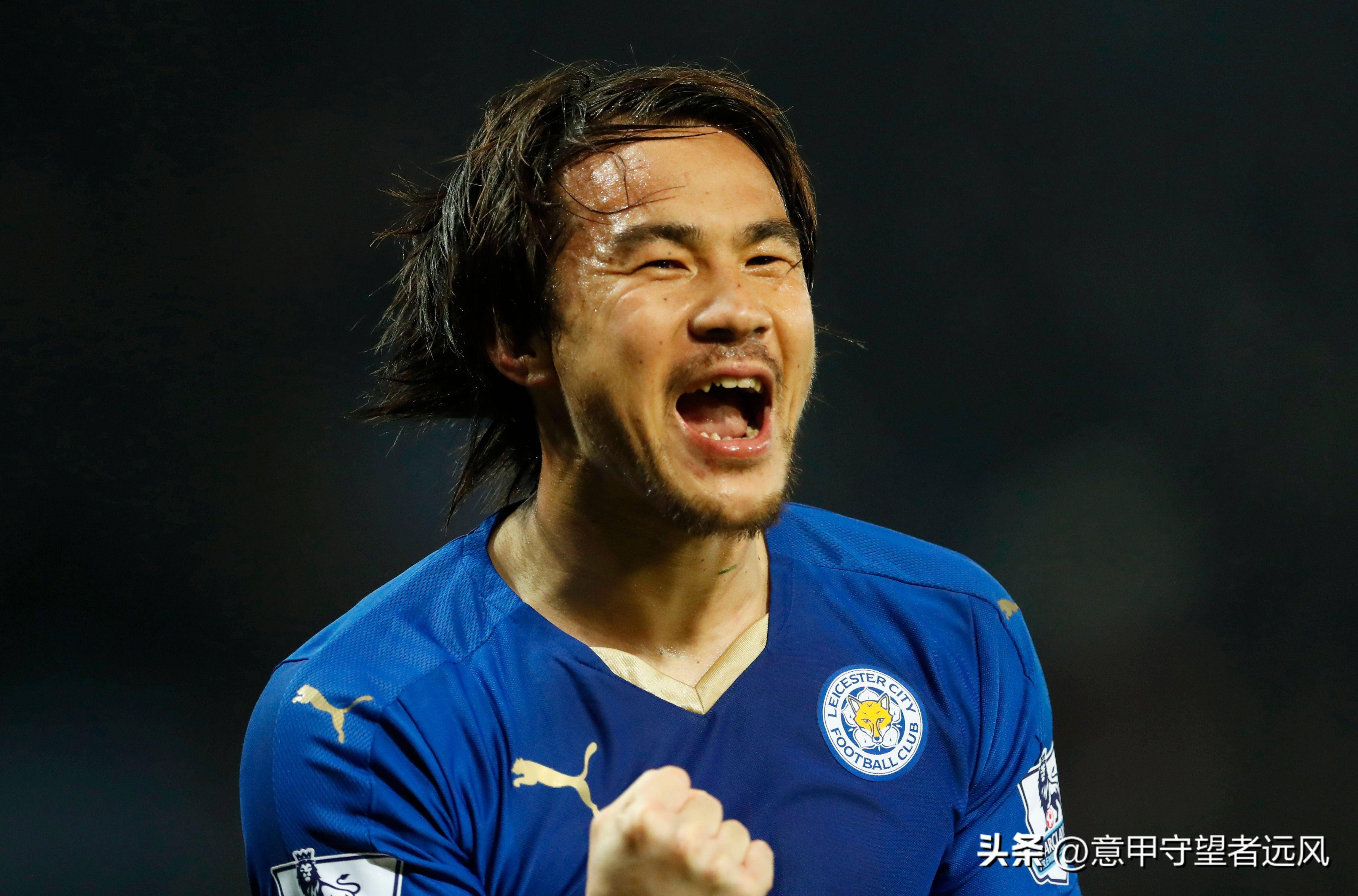 南安普顿客场艰难取胜，圣徒球迷欢腾长袖善舞的简单介绍