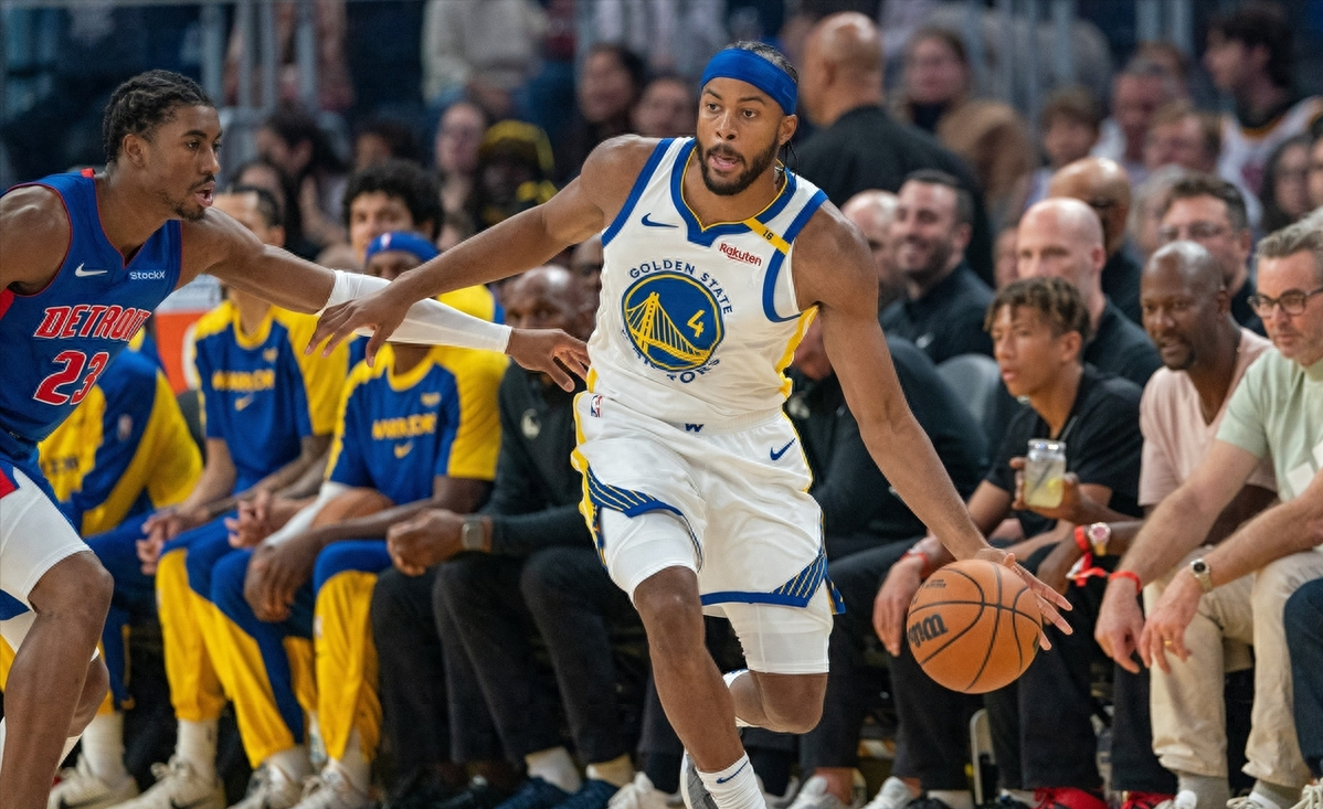 勇士队逆转战胜对手，连胜势头不减的简单介绍