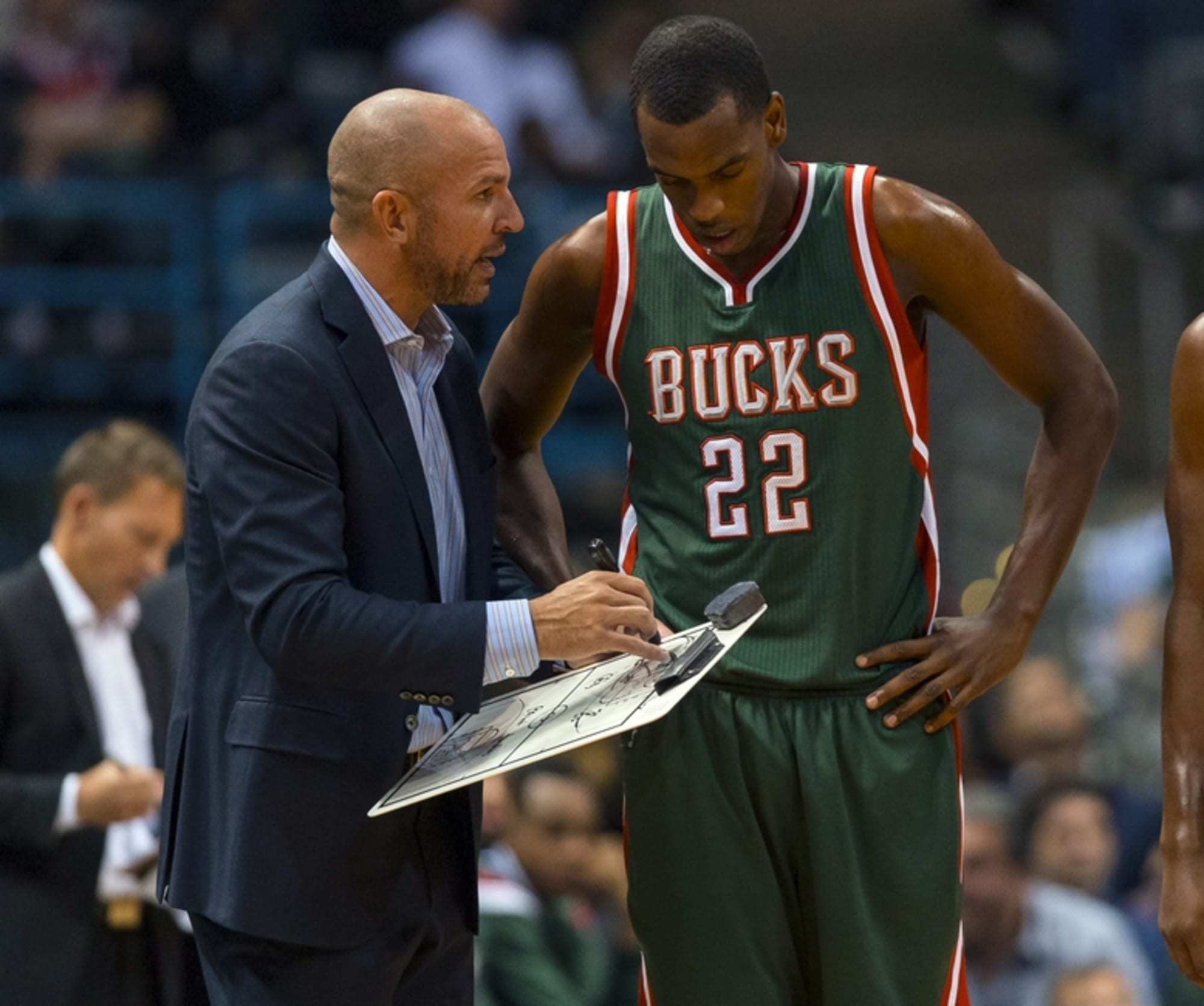 雄鹿再胜黄蜂,米德尔顿砍下全队最高分 雄鹿再胜黄蜂,米德尔顿砍下全队最高分