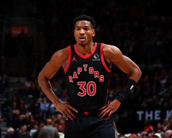 包含猛龙队发挥不俗，实力逐渐暴露的词条