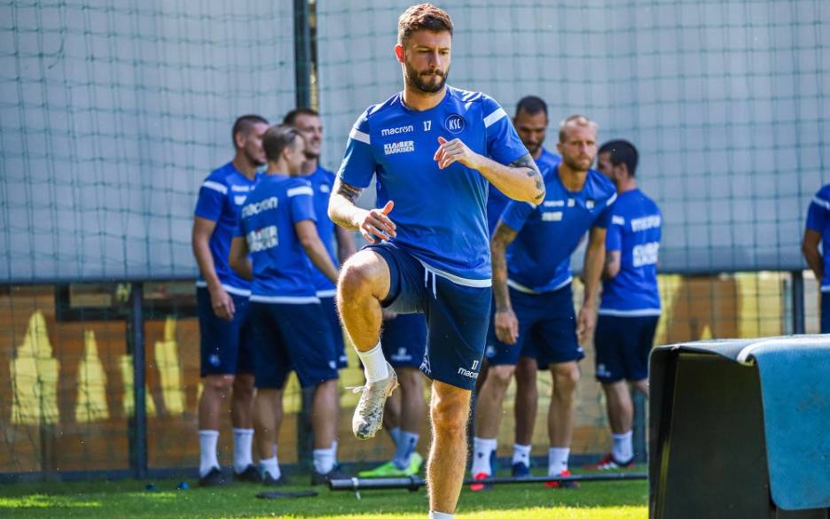 关于卡尔斯鲁厄继续不败,联赛前景一片光明的信息 关于卡尔斯鲁厄继续不败,联赛前景一片光明的信息