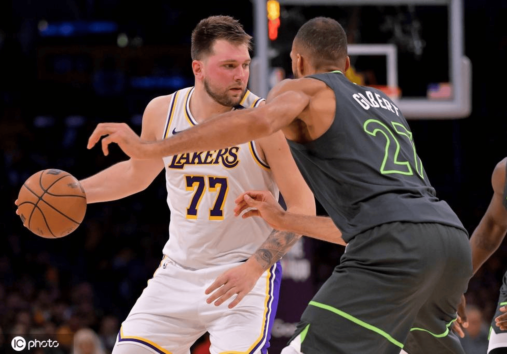 今晚焦点:东契奇爆冷,赛后采访 今晚焦点:东契奇爆冷,赛后采访