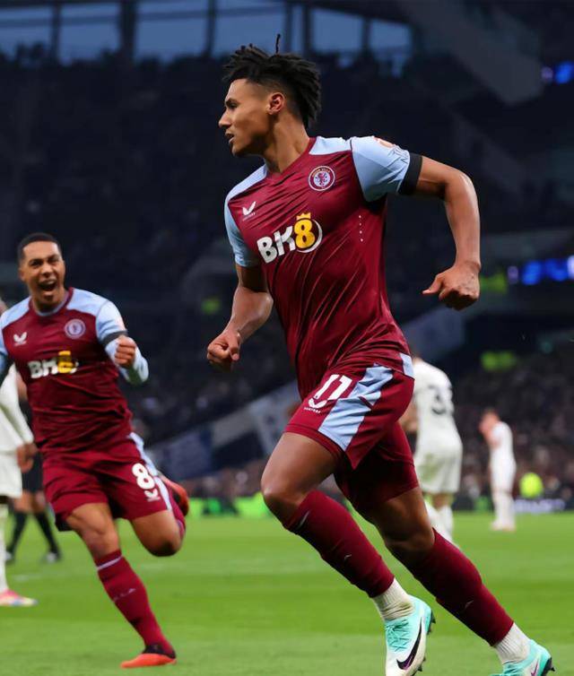 热刺再战最后六分钟,逆转维拉取得胜利 热刺再战最后六分钟,逆转维拉取得胜利