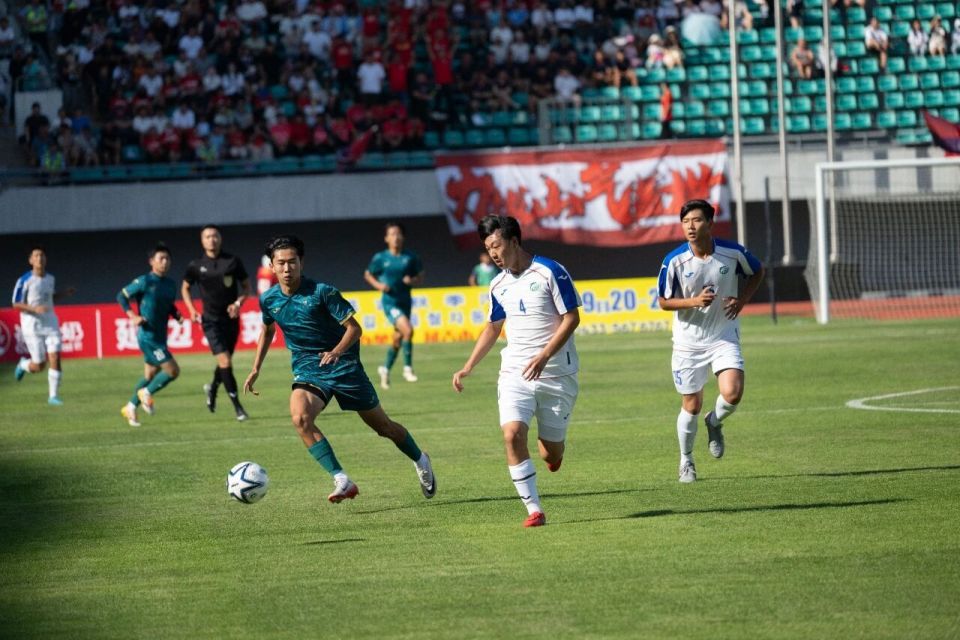 国际足球比赛中球队精神抖擞 国际足球比赛中球队精神抖擞