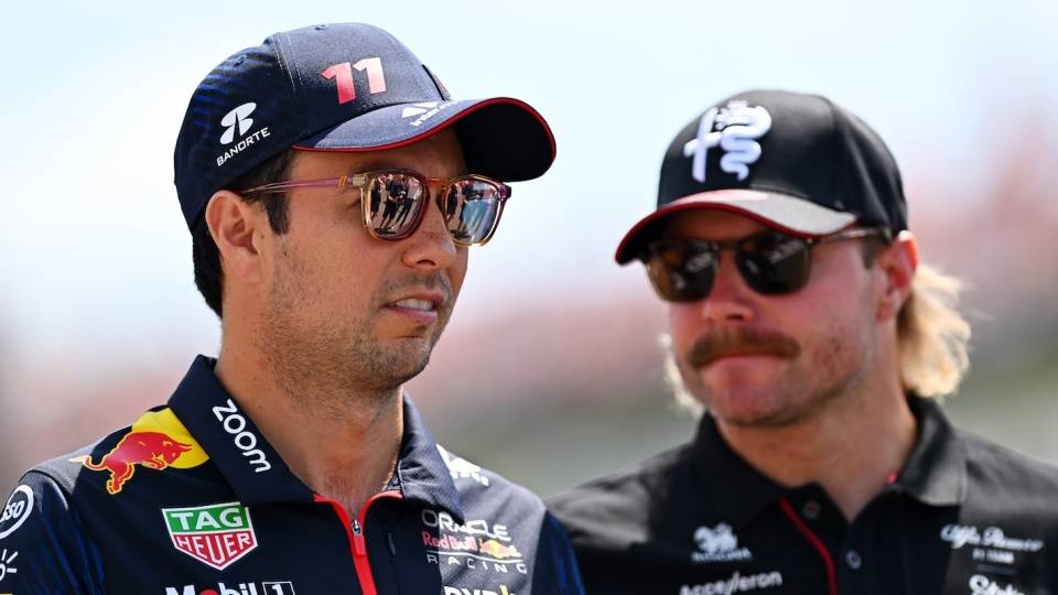 阿斯顿马丁逆转雷诺车队，佩雷兹高光表现