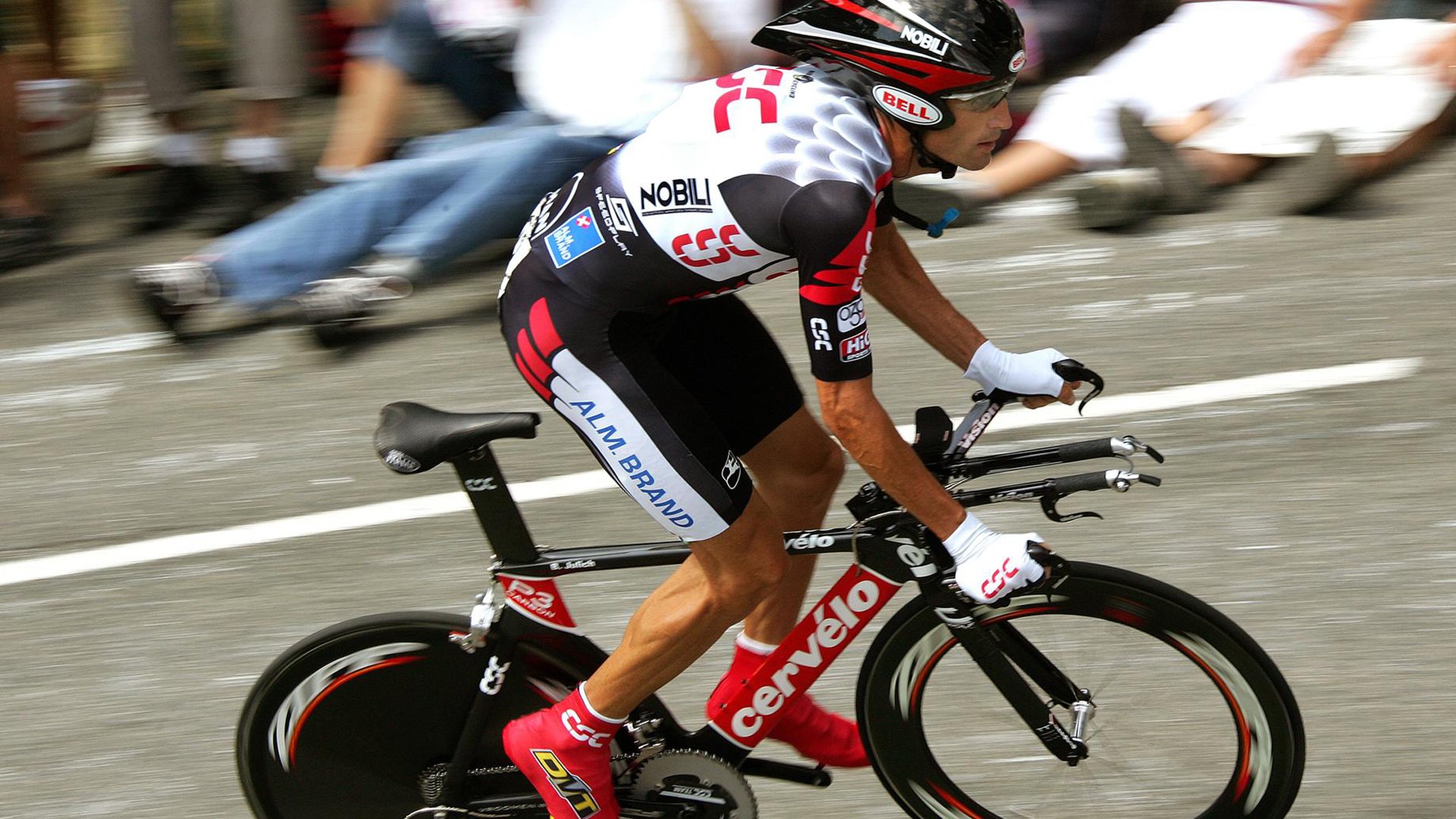 当欧冠决赛哨响时，森林狼绝杀了新疆队