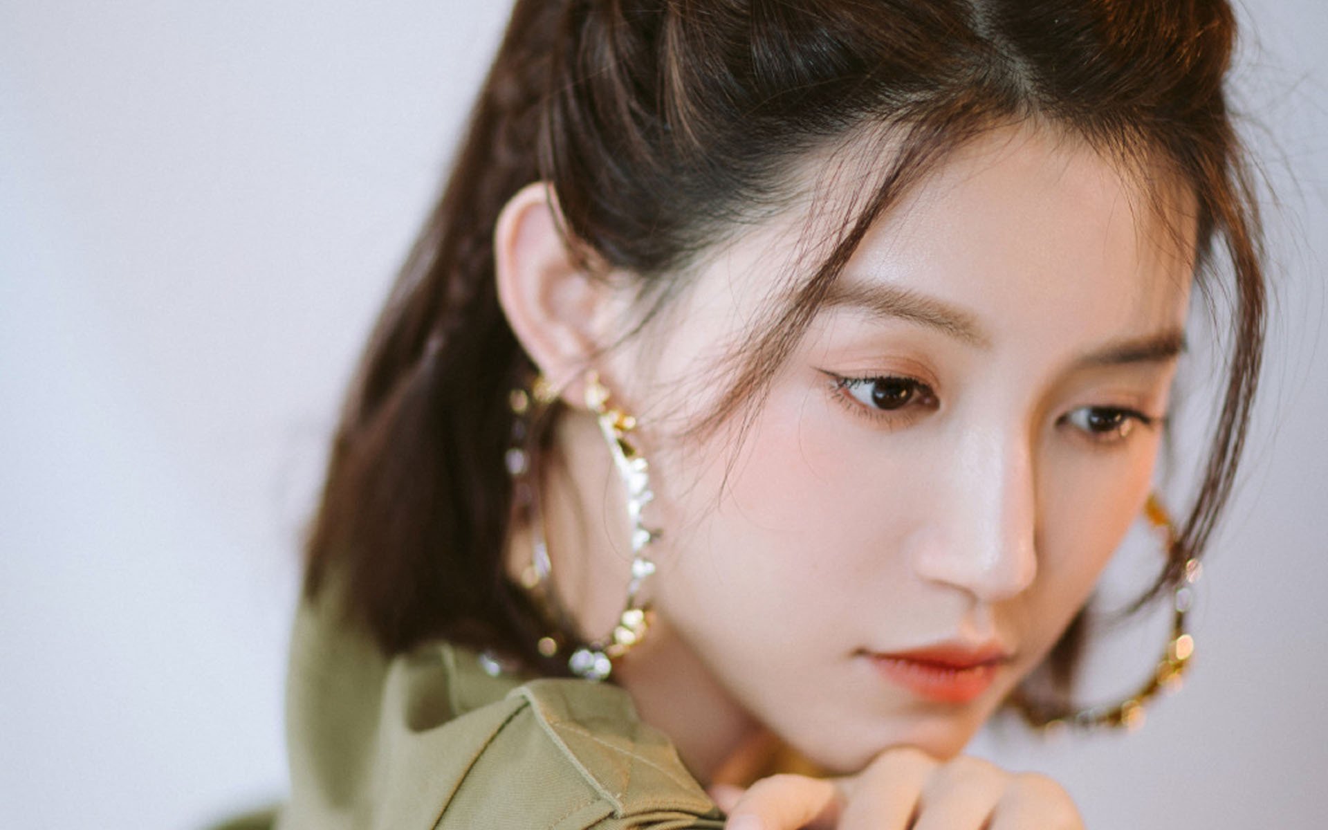 引擎轰鸣，英格拉姆如何像在F1街道赛突破油门般接管比赛，率领鹈鹕击沉76人