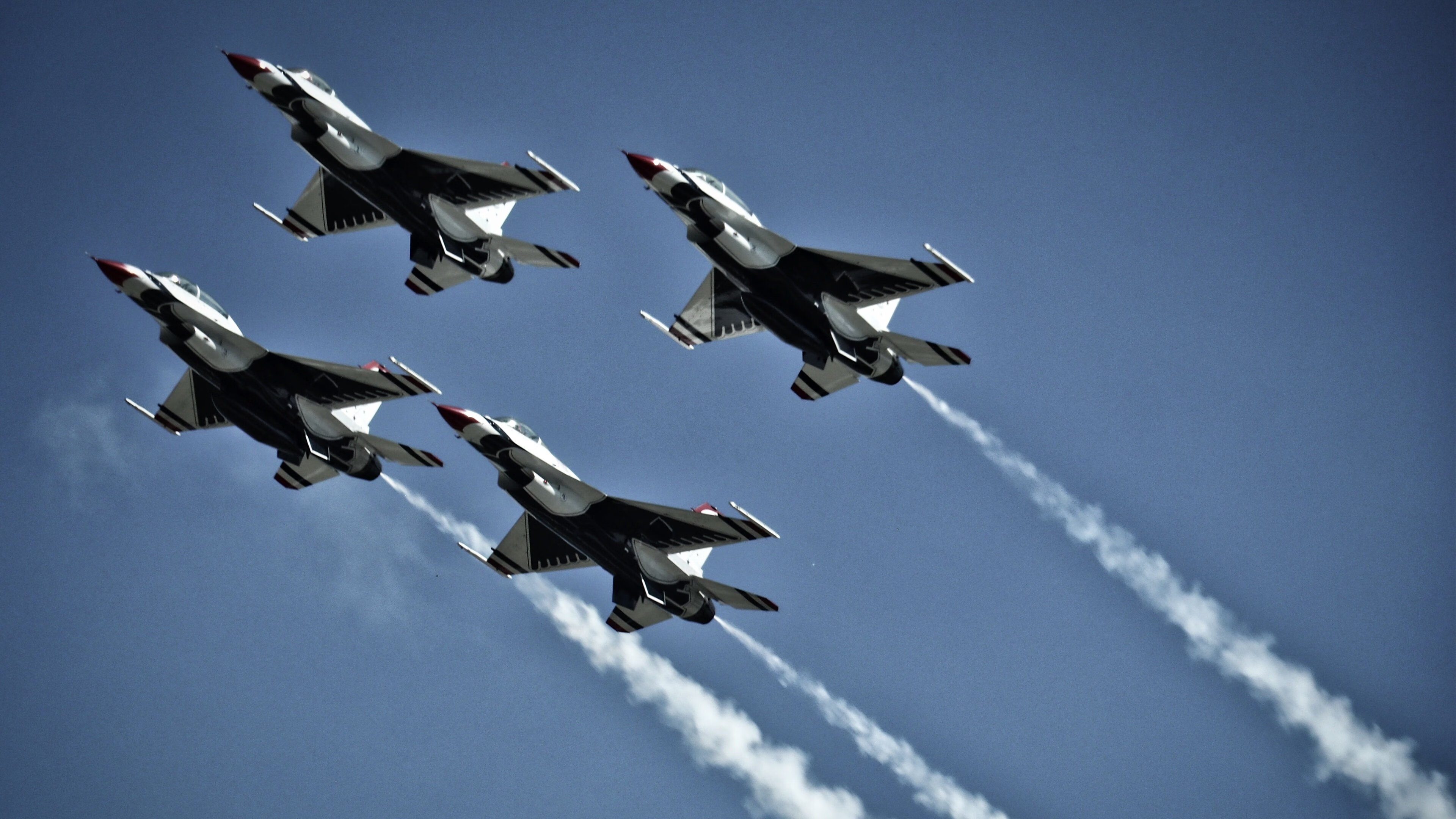 塞维利亚对阵几内亚，法比尼奥的冠军级表现闪耀全场