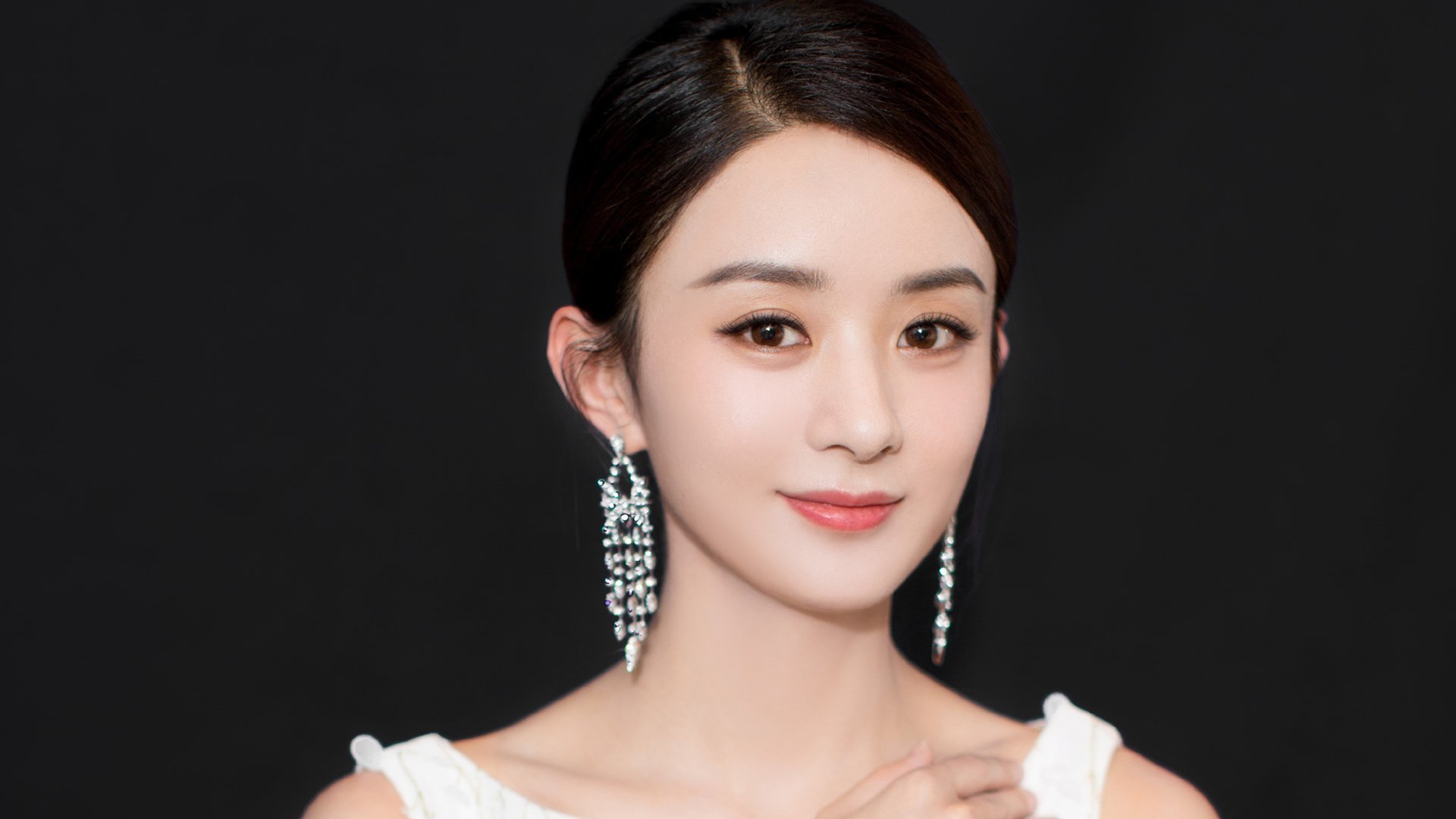 风暴眼中的斗牛士,2026世界杯H组焦点战,波兰碾压西班牙,奥斯梅恩主宰绿茵